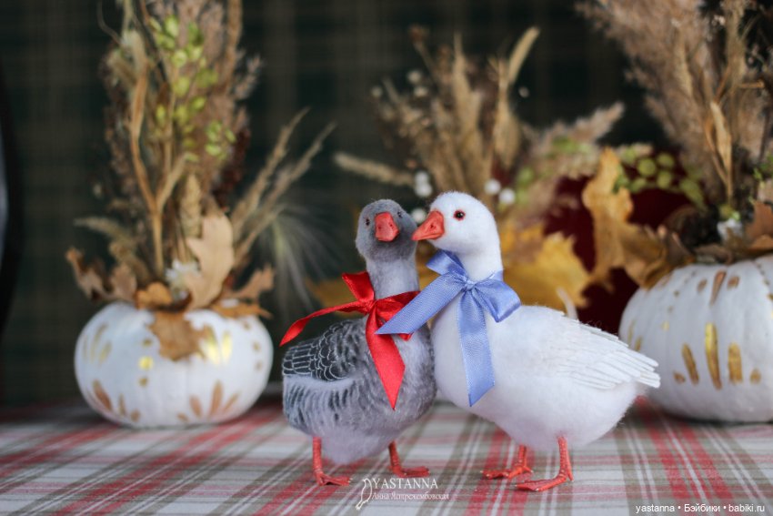 Жили у Бабуси — Валяные игрушки из шерсти: сухое валяние (фото 3)