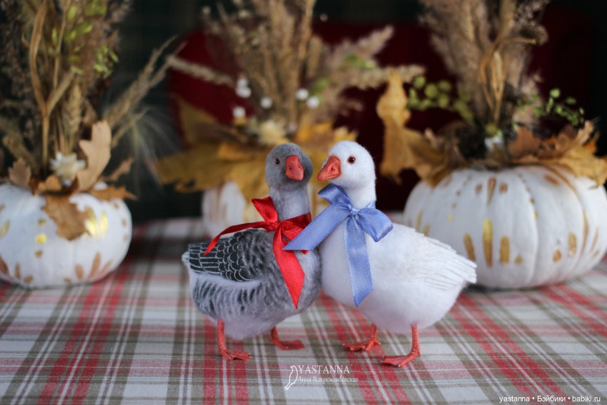 Жили у Бабуси — Валяные игрушки из шерсти: сухое валяние (фото 5)