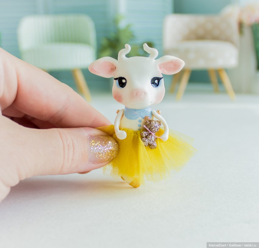 Коровка Элли — Лепка авторских игрушек и папье