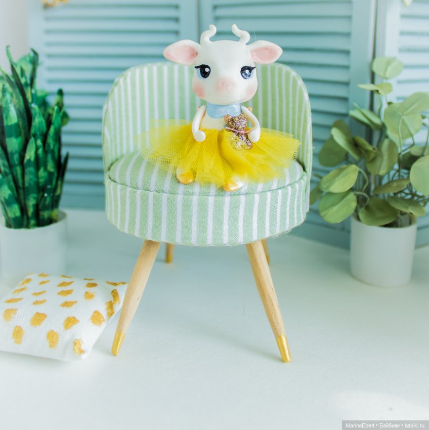 Коровка Элли — Лепка авторских игрушек и папье
