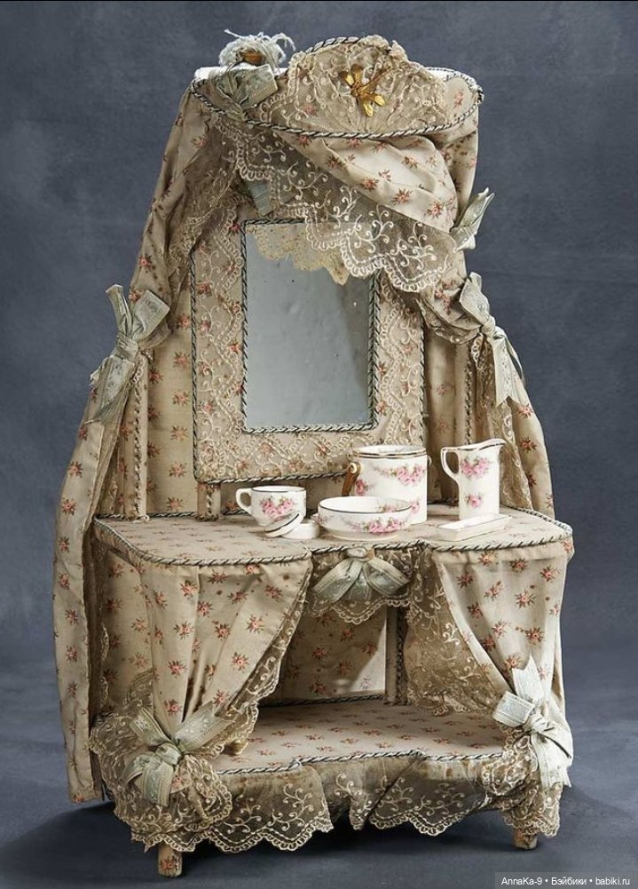 Антикварные туалетные столики для кукол продолжение (фото 10)