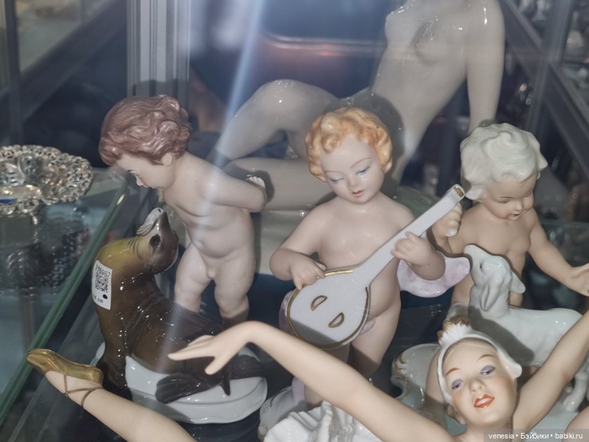 Куклы, фарфоровые статуэтки на Тишинке (фото 7)