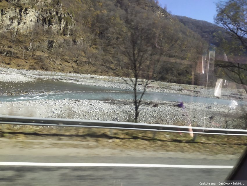 Экскурсия Джи Ен: прогулка в ущелье реки Алибек