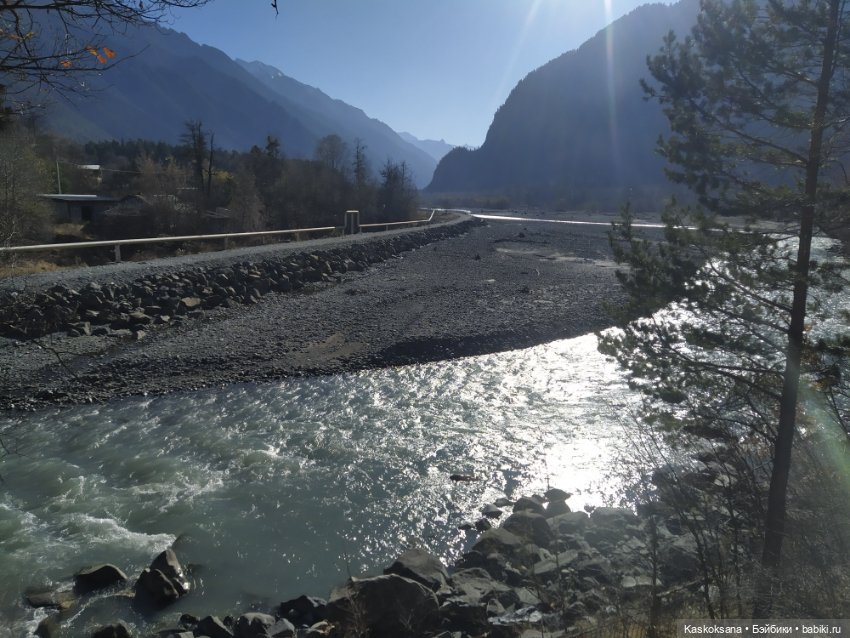Экскурсия Джи Ен: прогулка в ущелье реки Алибек