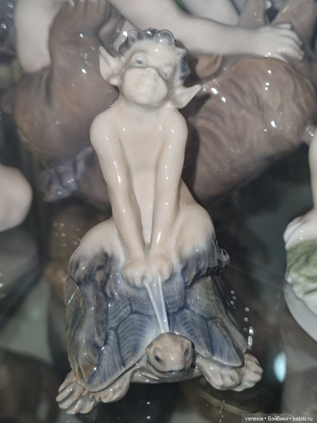 Статуэтки фарфоровые на Тишинке -2