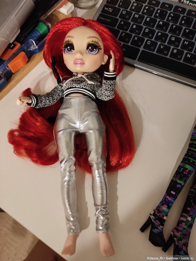 Калейдрскоп образов Алой Ведьмы Руби (фото 8)