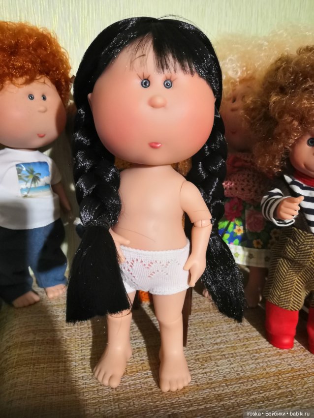 Чернявка — Куклы Nines d'Onil (Нинес): Миа (Mia) (фото 3)