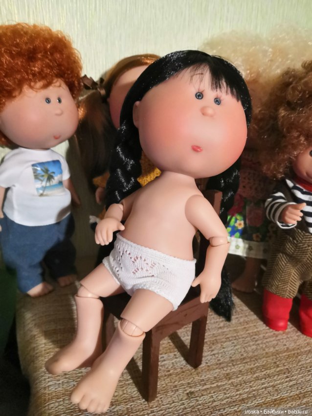 Чернявка — Куклы Nines d'Onil (Нинес): Миа (Mia) (фото 5)