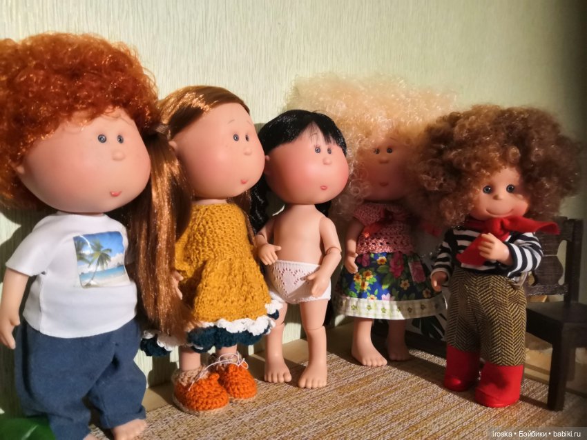 Чернявка — Куклы Nines d'Onil (Нинес): Миа (Mia) (фото 8)