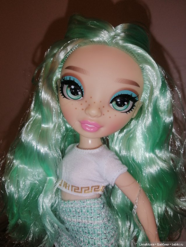 Мои куклы Rainbow high - Дафна Минтон
