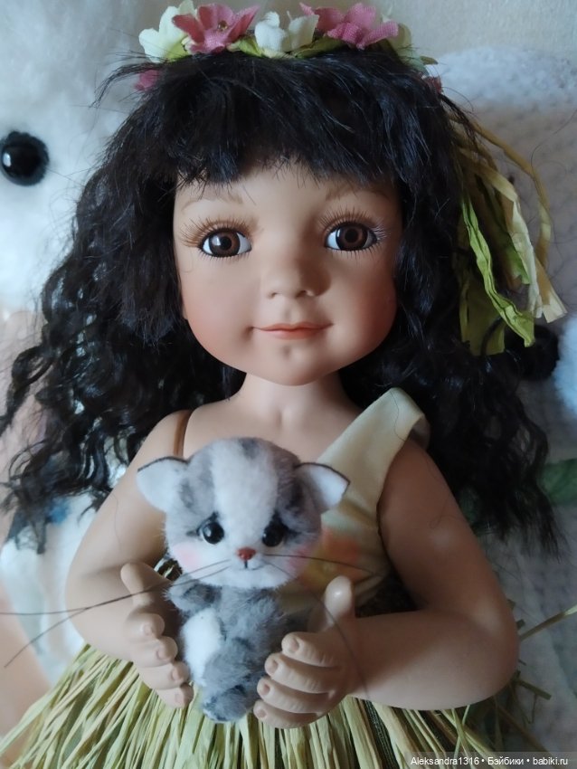 Мне три годика — Коллекции игровых кукол (Playline): фото полок (фото 9)