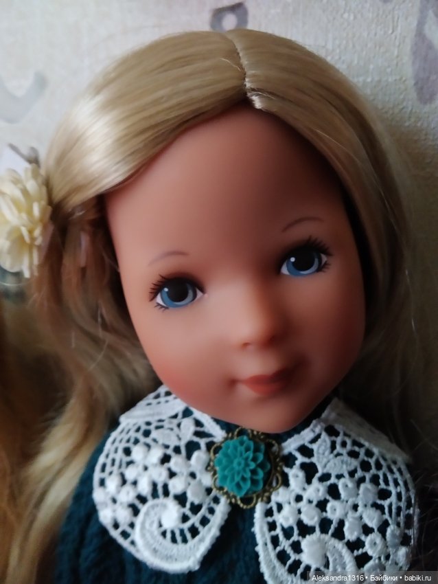 Мне три годика — Коллекции игровых кукол (Playline): фото полок (фото 5)