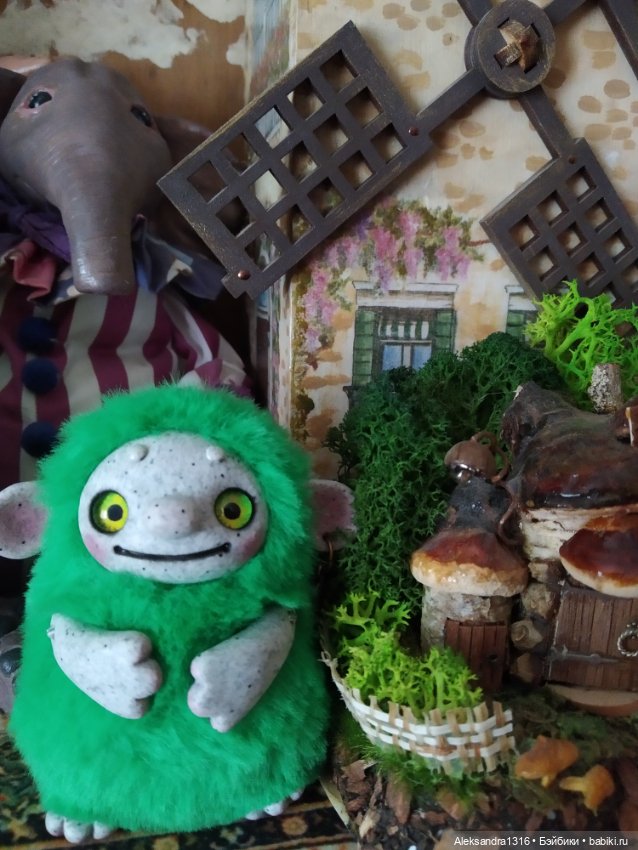 Мне три годика — Коллекции игровых кукол (Playline): фото полок