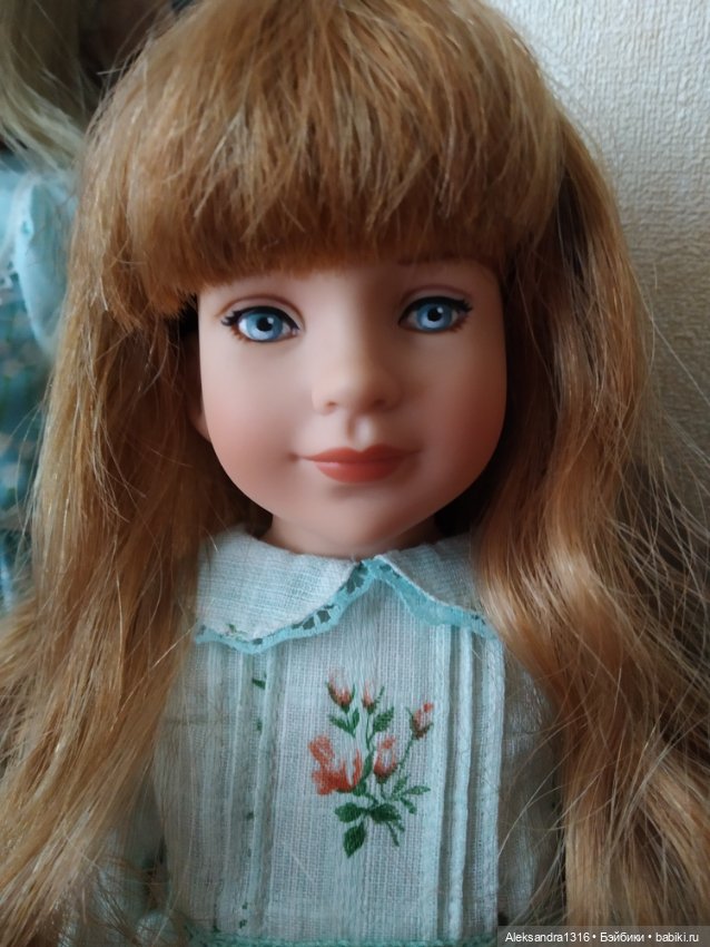 Мне три годика — Коллекции игровых кукол (Playline): фото полок (фото 6)