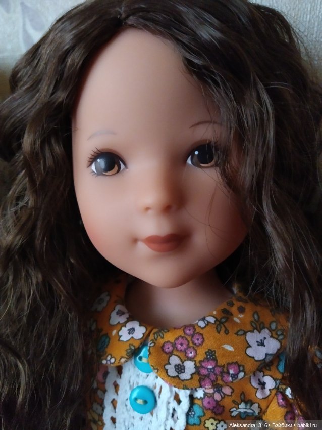 Мне три годика — Коллекции игровых кукол (Playline): фото полок (фото 4)