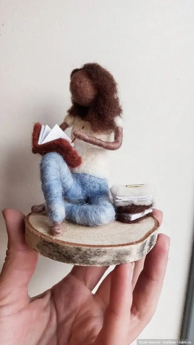 Художница из Нидерландов воссоздает волшебные моменты из жизни с помощью шерсти (фото 4)