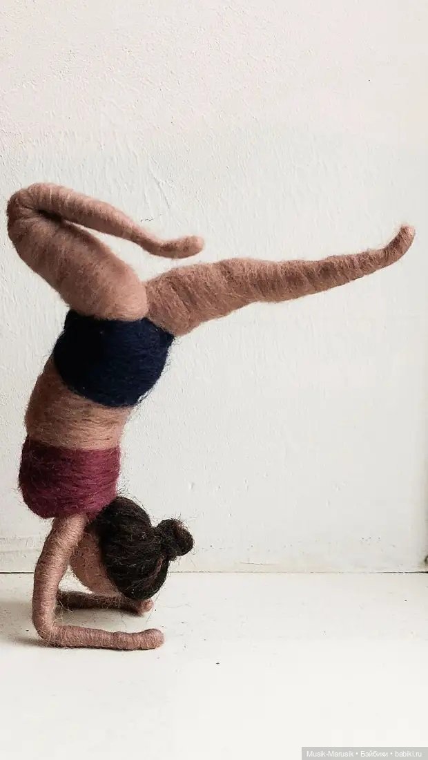 Художница из Нидерландов воссоздает волшебные моменты из жизни с помощью шерсти (фото 8)