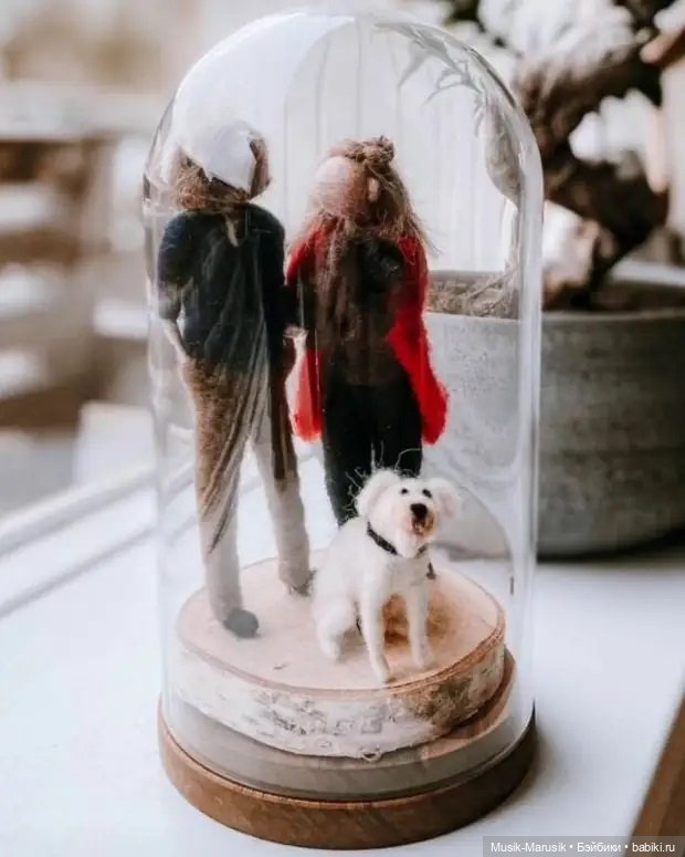 Художница из Нидерландов воссоздает волшебные моменты из жизни с помощью шерсти