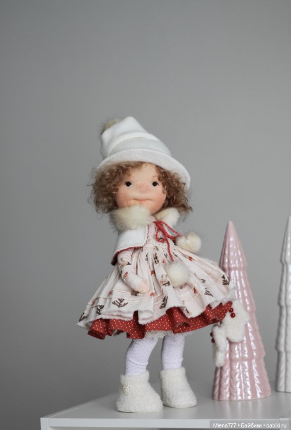 Сашенька - интерьерная кукла (фото 8)