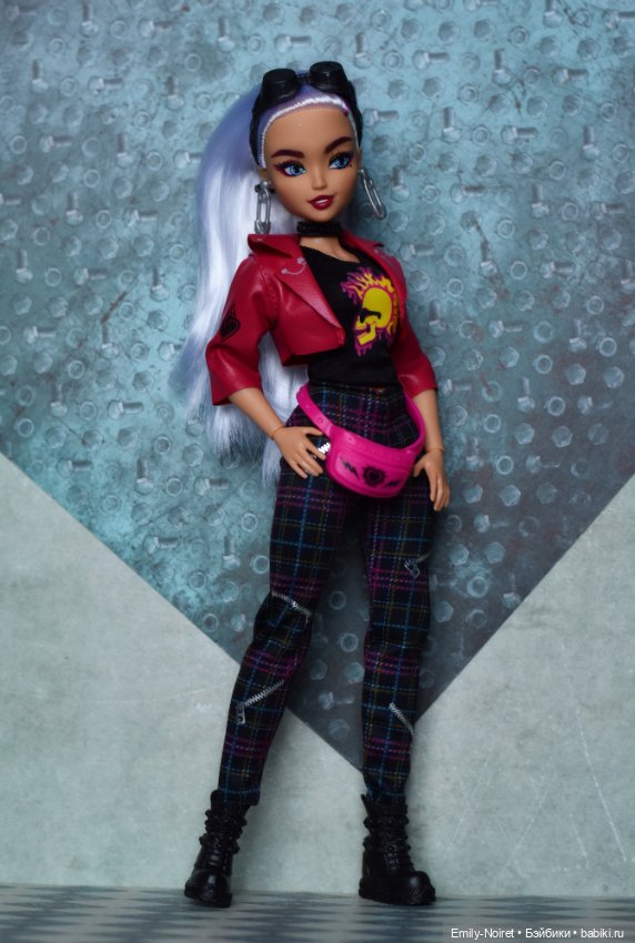 Кукольная подборка — Коллекции игровых кукол (Playline): фото полок (фото 3)