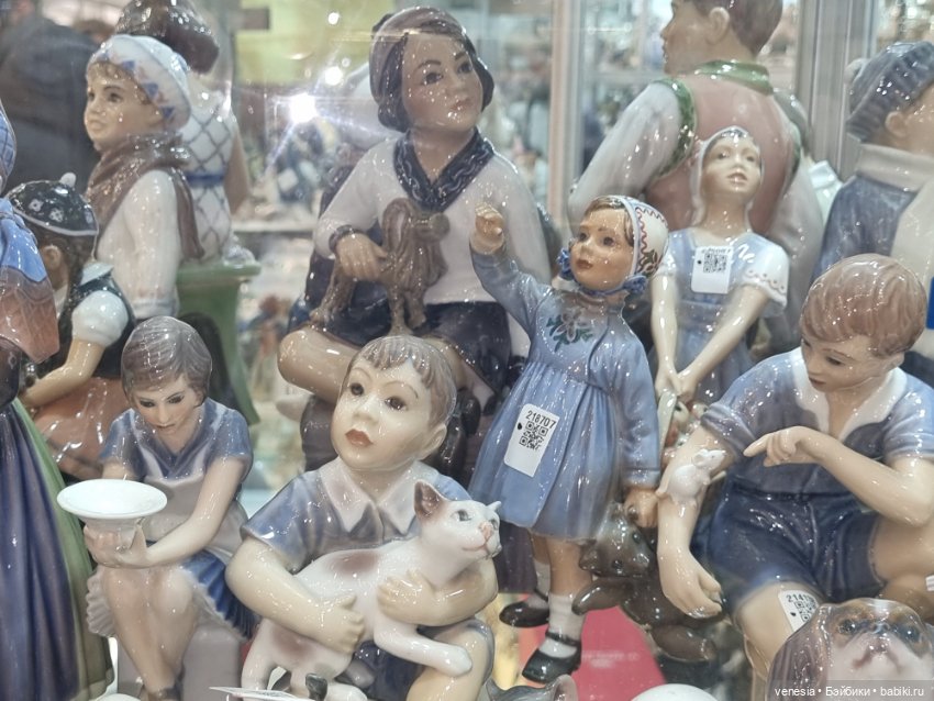 Статуэтки на Тишинке 3 - Обзорные фото