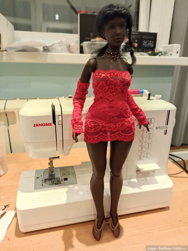 Маленькое красное платье — Одежда и обувь для кукол своими руками: фото (фото 3)