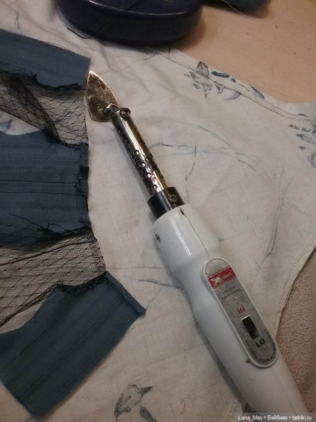 Мини-утюжок для кукольных мини-нарядов (фото 2)