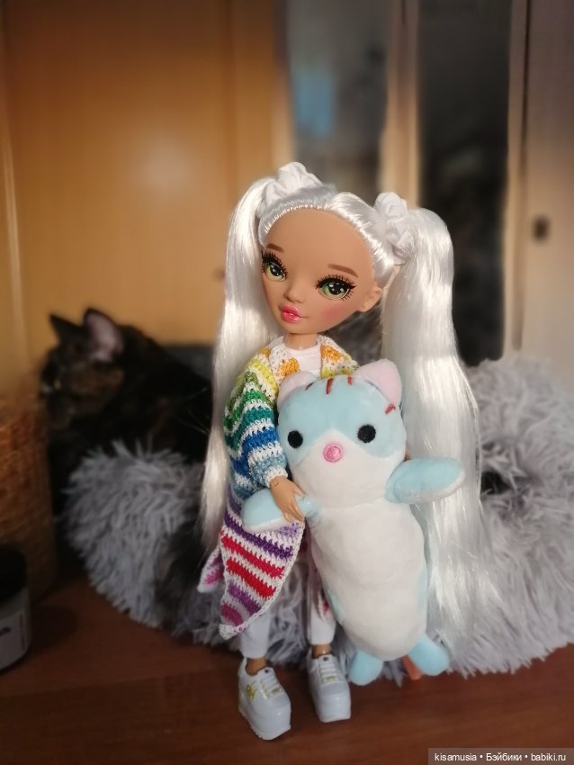 Вязаная радуга — Одежда и обувь для кукол своими руками: фото