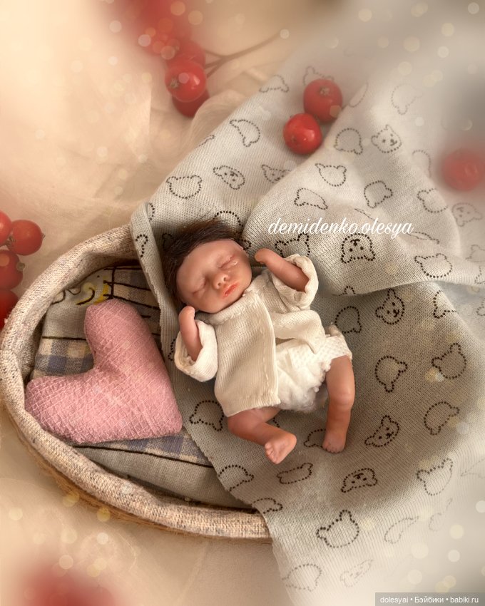 Малыш Эзра 💙 — Авторские миниатюрные куклы: лепка (фото 9)