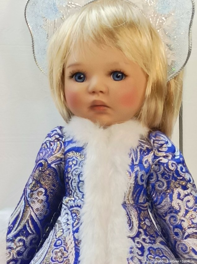Костюм Снегурочки — Одежда и обувь для кукол своими руками: фото (фото 9)