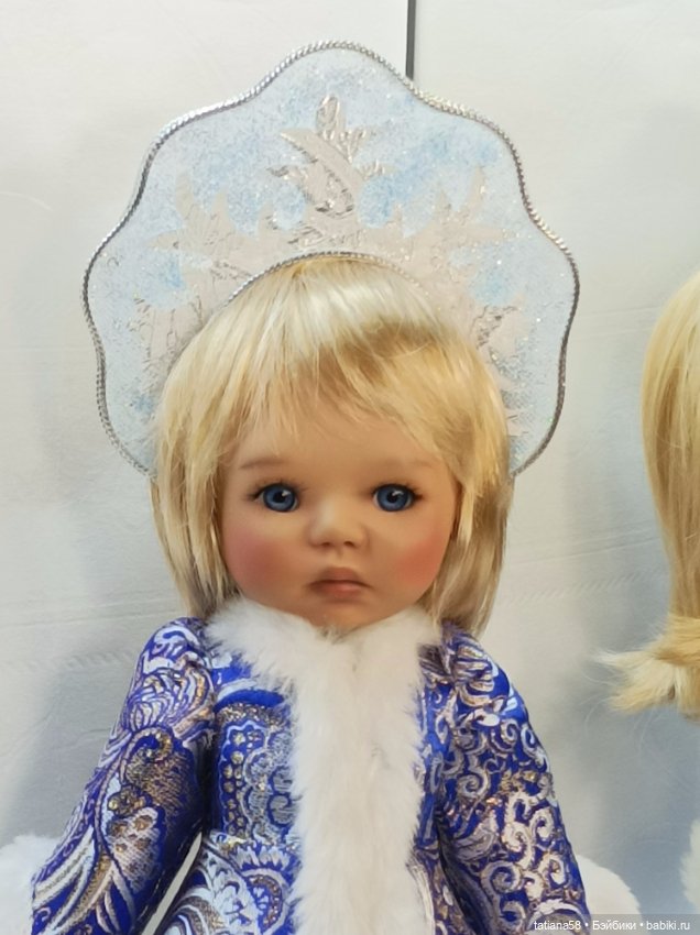 Костюм Снегурочки — Одежда и обувь для кукол своими руками: фото