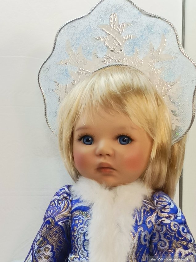 Костюм Снегурочки — Одежда и обувь для кукол своими руками: фото
