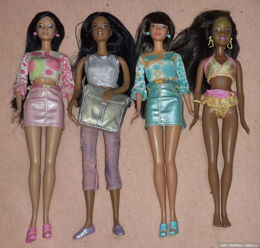 Стадии кукольника — Коллекции игровых кукол (Playline): фото полок