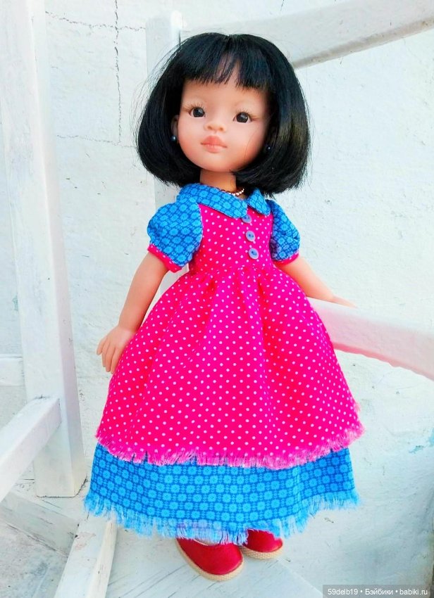 Красный и его оттенки в кукольной одежде и аксессуарах