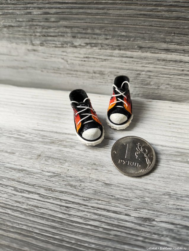 Праздник к нам приходит — Одежда и обувь для кукол своими руками: фото (фото 5)