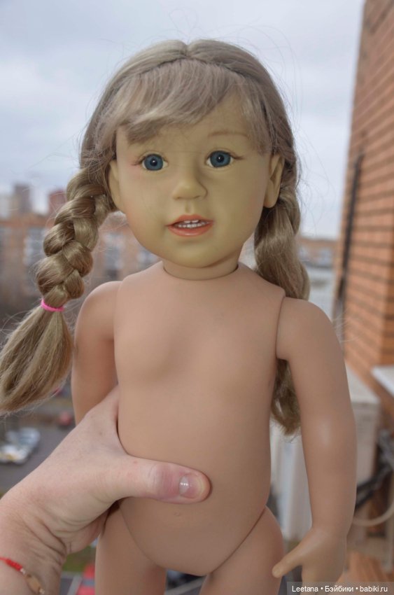 Sos Позеленевшая голова, Сиссель Скилле (Sissel Skille) ,Gotz