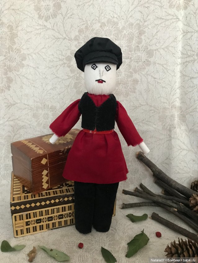 Всемирный день рукоделия и Парень в жилете