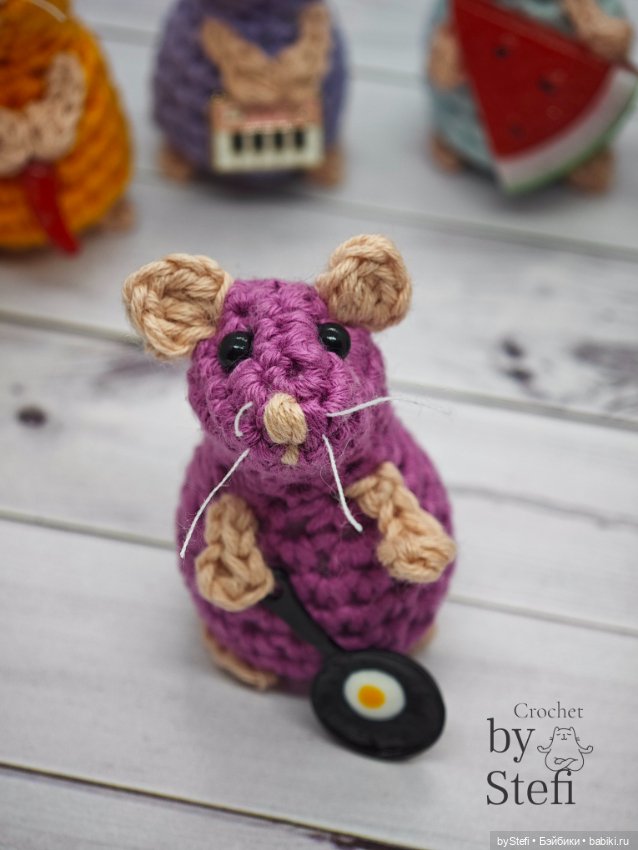 Разноцветные мышки — Вязаные игрушки и амигуруми: крючком (фото 6)