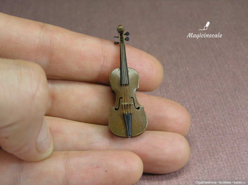 Потрясающая миниатюрная скрипка