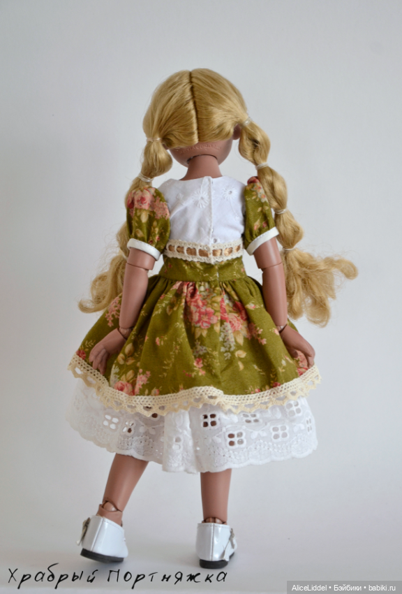 Платьица и не только — Одежда и обувь для кукол своими руками: фото (фото 9)