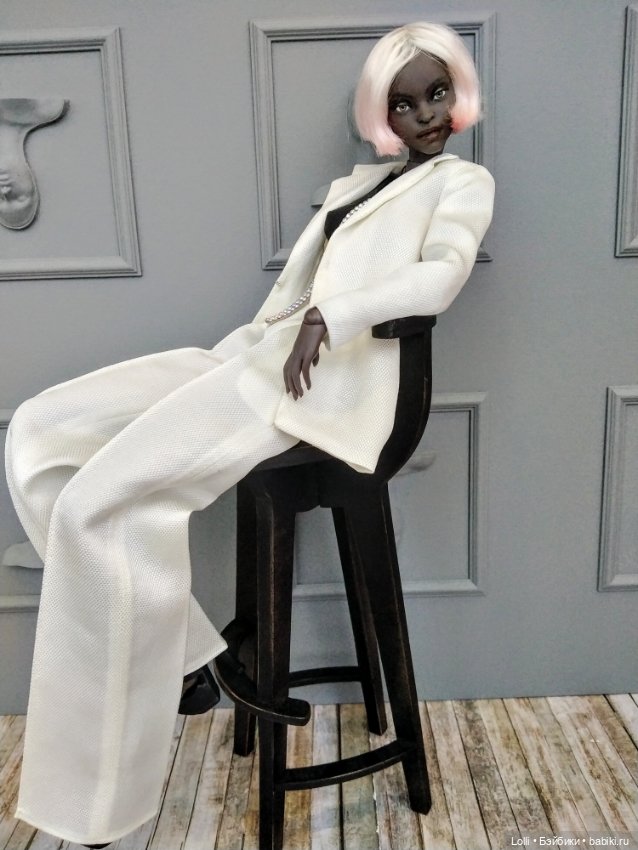 Красное, белое и черное на Spirit Imprint (фото 8)