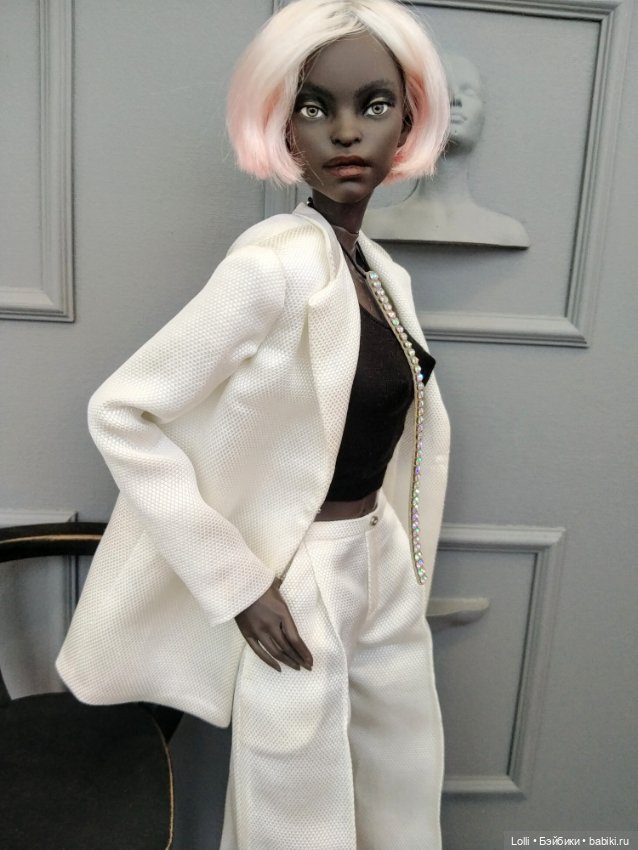 Красное, белое и черное на Spirit Imprint (фото 4)