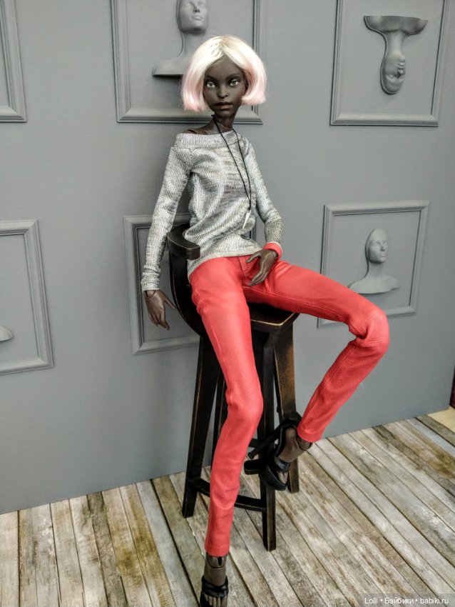 Красное, белое и черное на Spirit Imprint