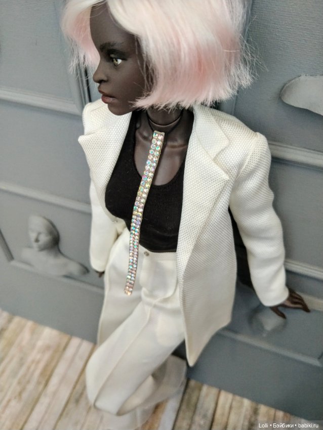 Красное, белое и черное на Spirit Imprint (фото 6)