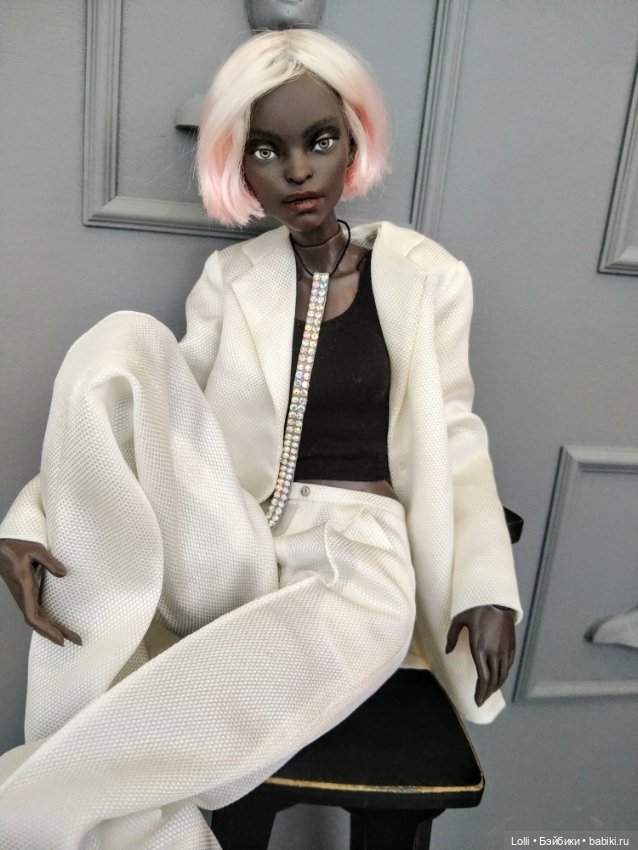 Красное, белое и черное на Spirit Imprint (фото 7)