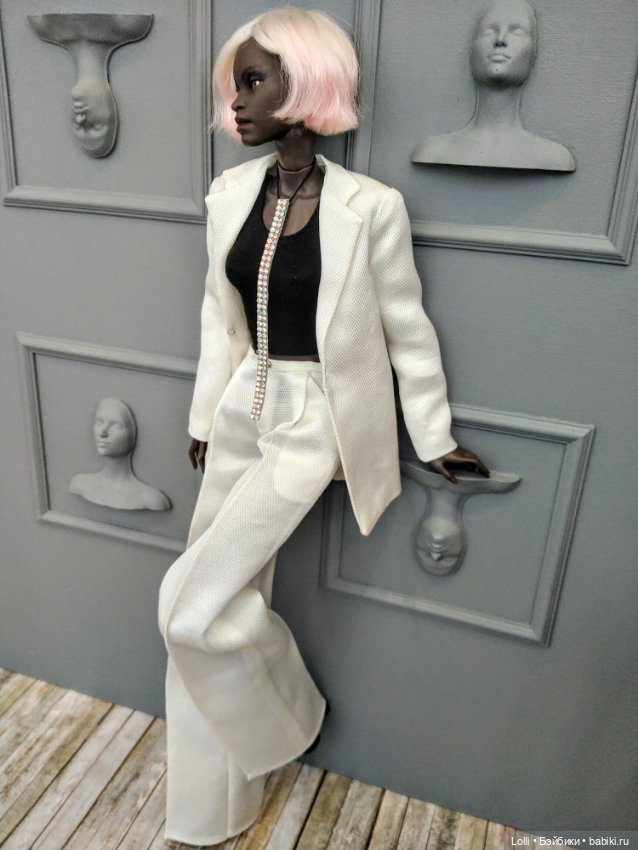 Красное, белое и черное на Spirit Imprint (фото 3)