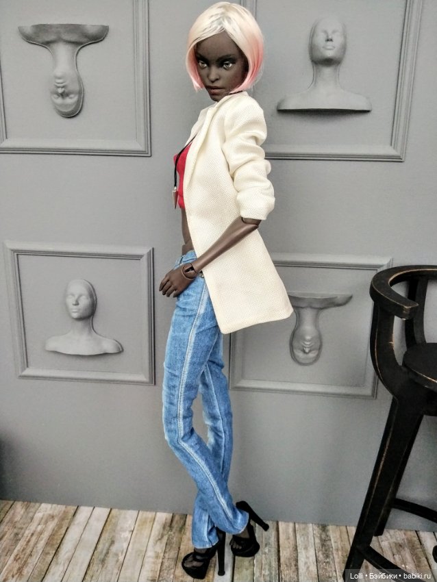 Красное, белое и черное на Spirit Imprint