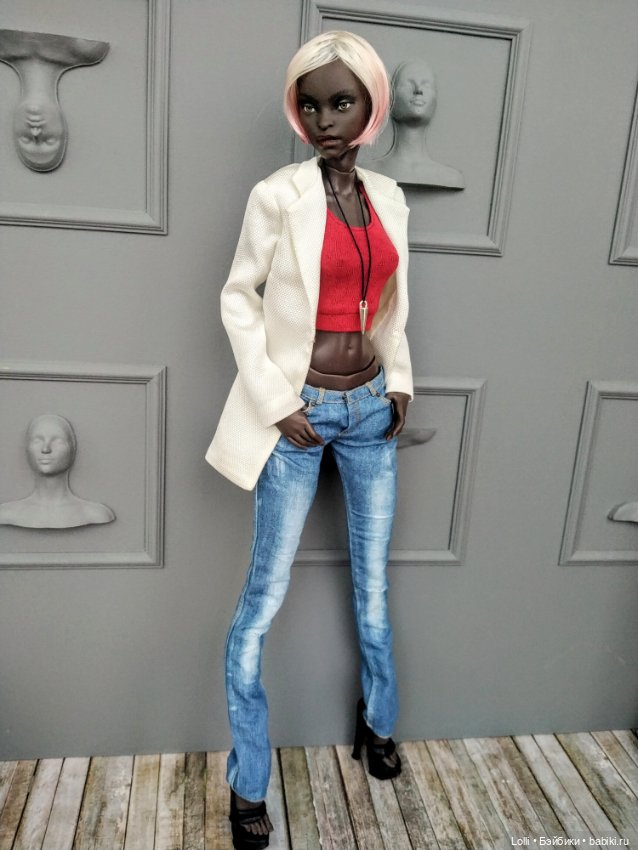 Красное, белое и черное на Spirit Imprint