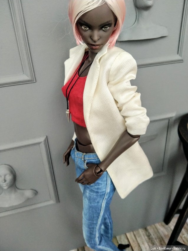 Красное, белое и черное на Spirit Imprint