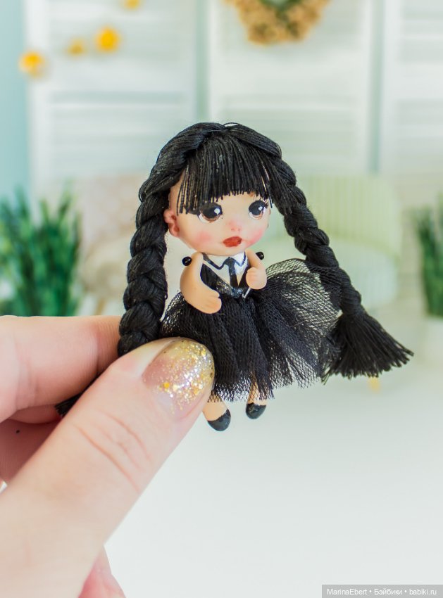 💛 Маленькая Уэнсдэй 💛 — Авторские портретные куклы по фото: галерея работ (фото 3)
